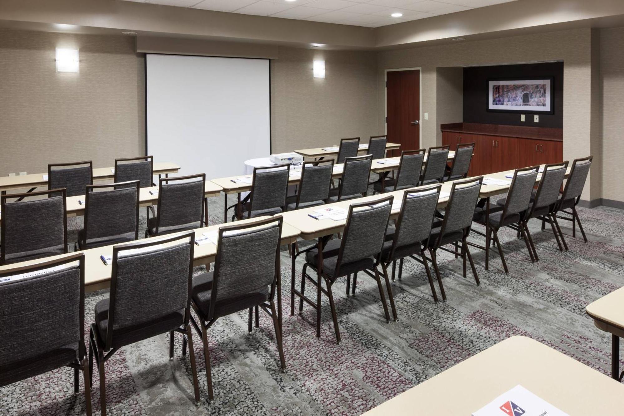 Courtyard by Marriott Birmingham Trussville Exteriör bild