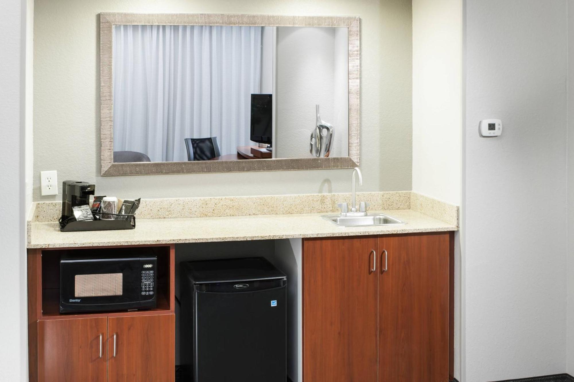 Courtyard by Marriott Birmingham Trussville Exteriör bild