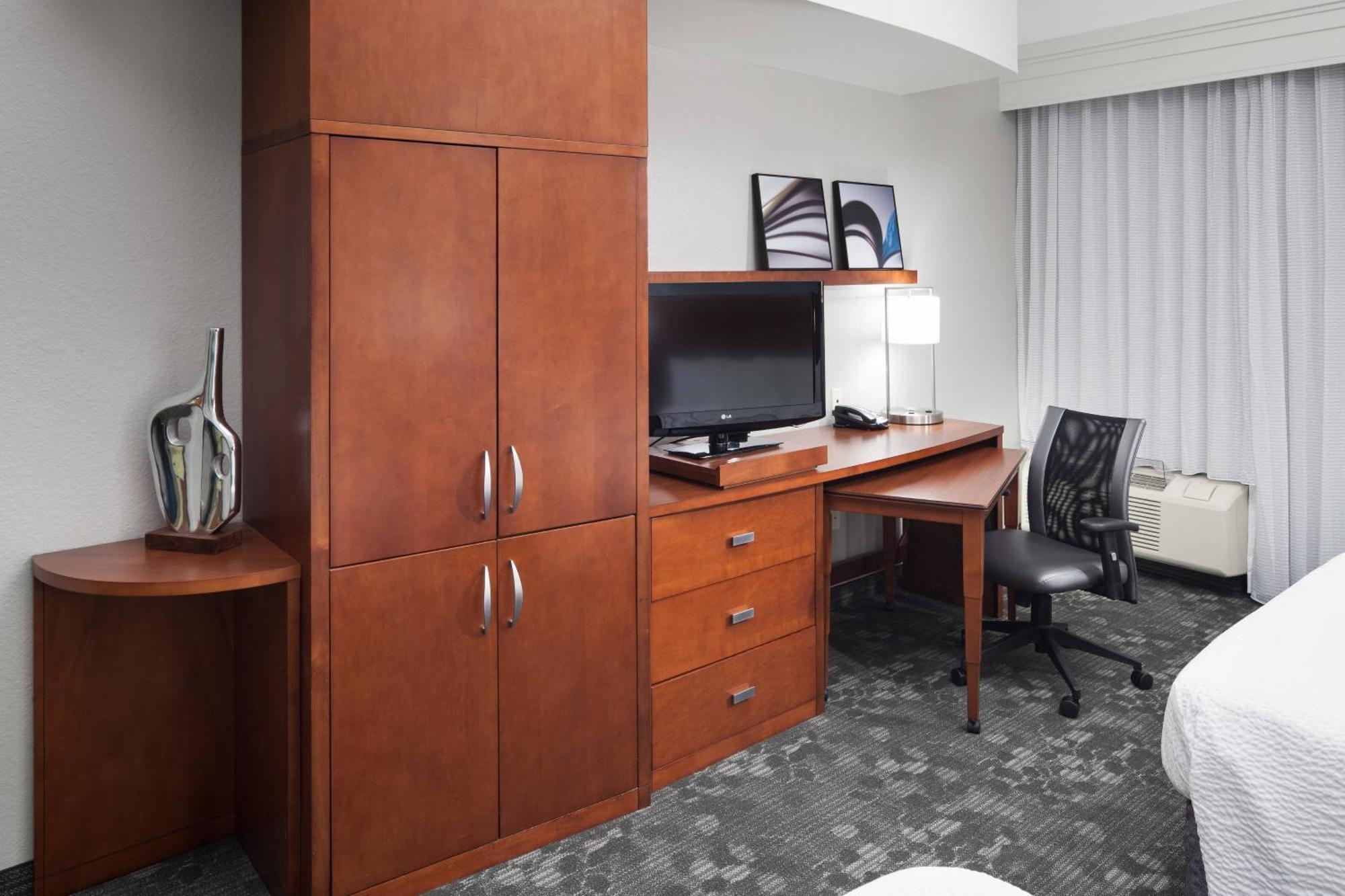 Courtyard by Marriott Birmingham Trussville Exteriör bild